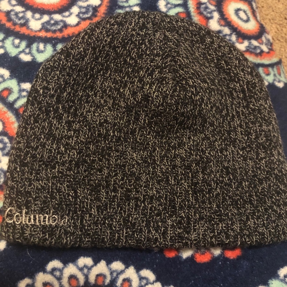 Columbia beanie